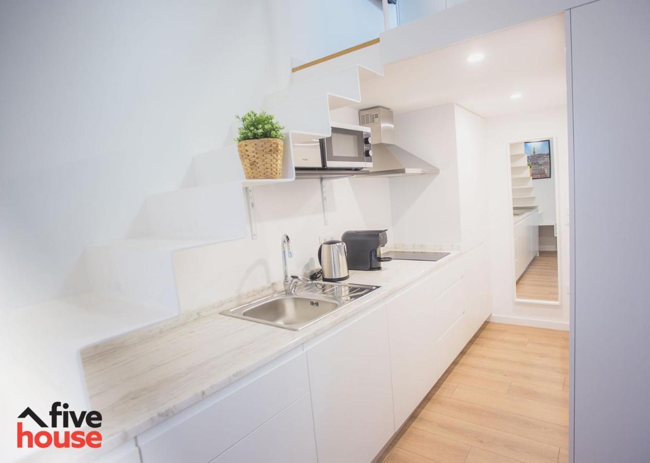 Vakantiehuis Five House 16 *